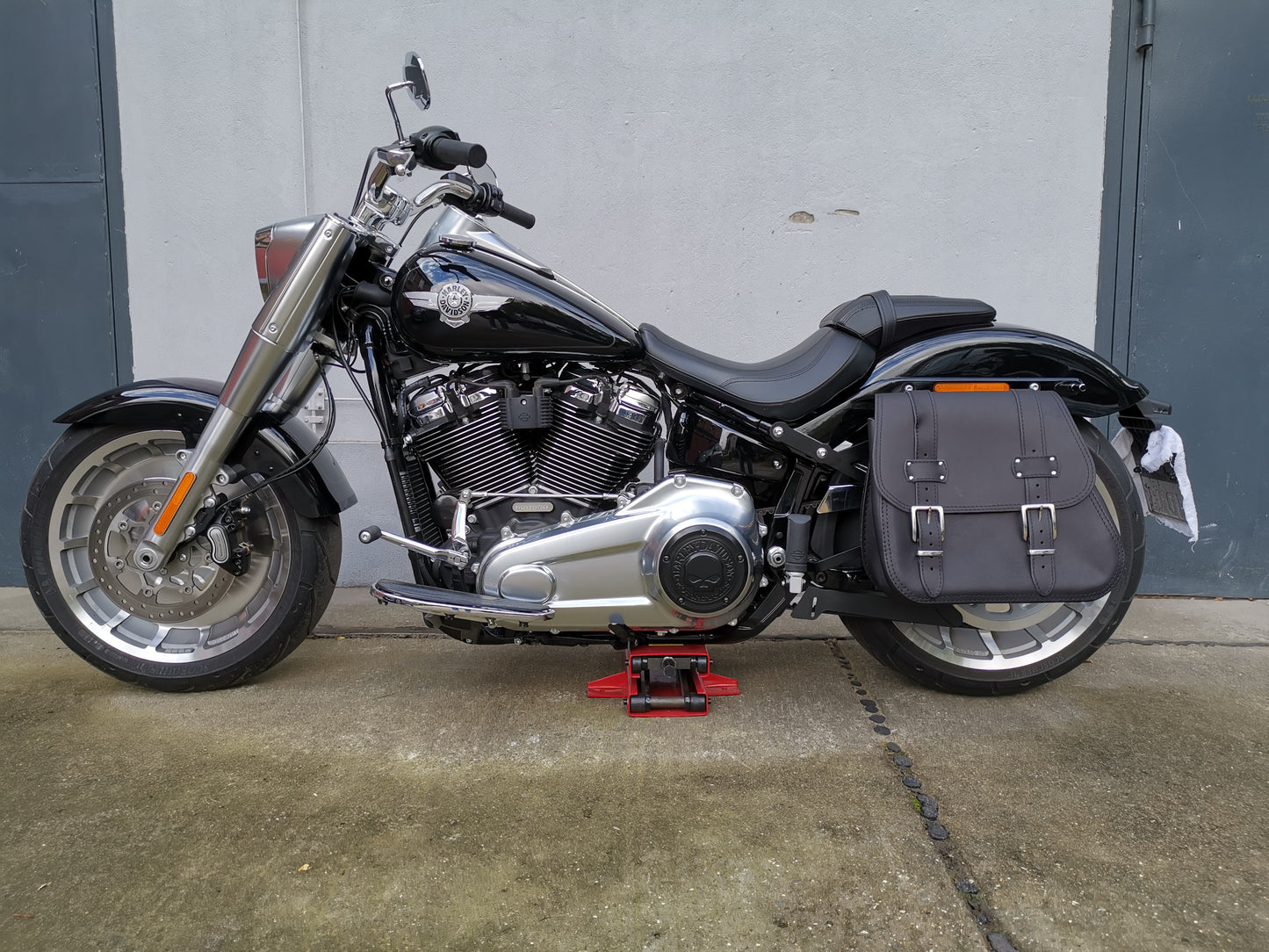Zeus Schwarz Seitenkoffer universell 25 L