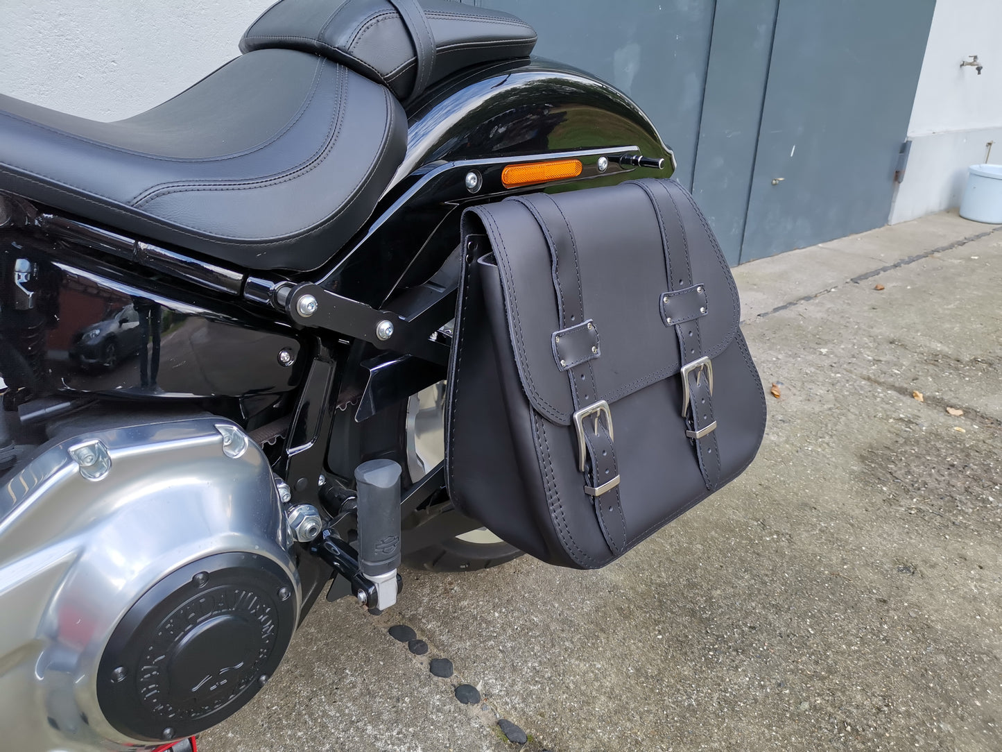 Zeus Schwarz Seitenkoffer universell 25 L