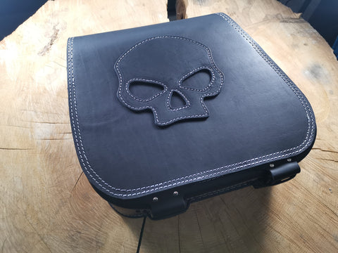 Herkules Skull Silver + Halter XL passend für Softail ab 2018 bis Heute