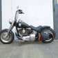 Fortuna Schwarz Schwingentasche mit Flaschenhalter + Werkzeugrolle Tool Stern passend für Harley-Davidson Softail