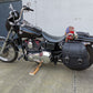 Zeus Schwarz Seitenkoffer + Halter passend für Dyna Street Bob von 1996 bis 2017