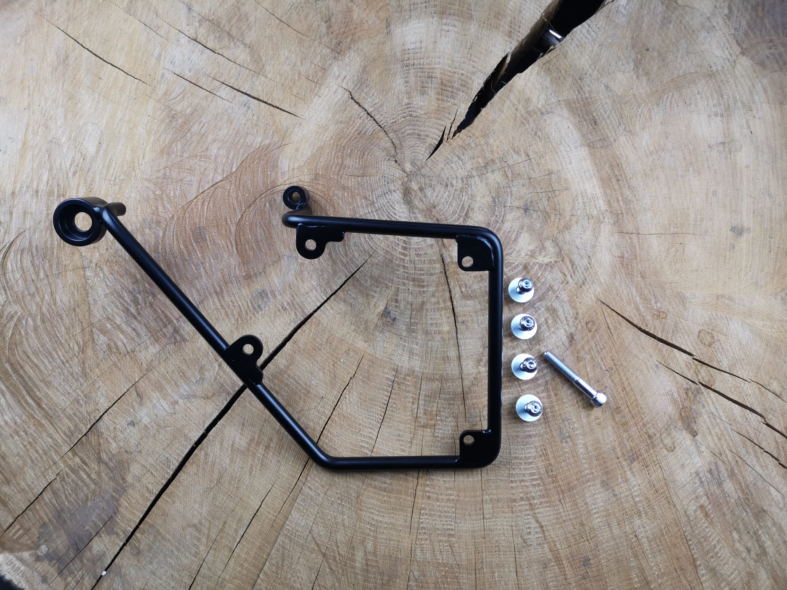Satteltaschenhalter XL Links passend für Harley-Davidson Dyna Street Bob von 1996 bis 2017
