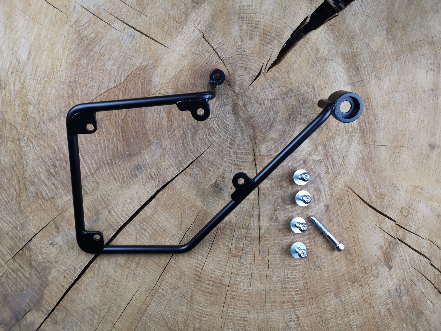Satteltaschenhalter XL Rechts passend für Harley-Davidson Dyna Street Bob von 1996 bis 2017