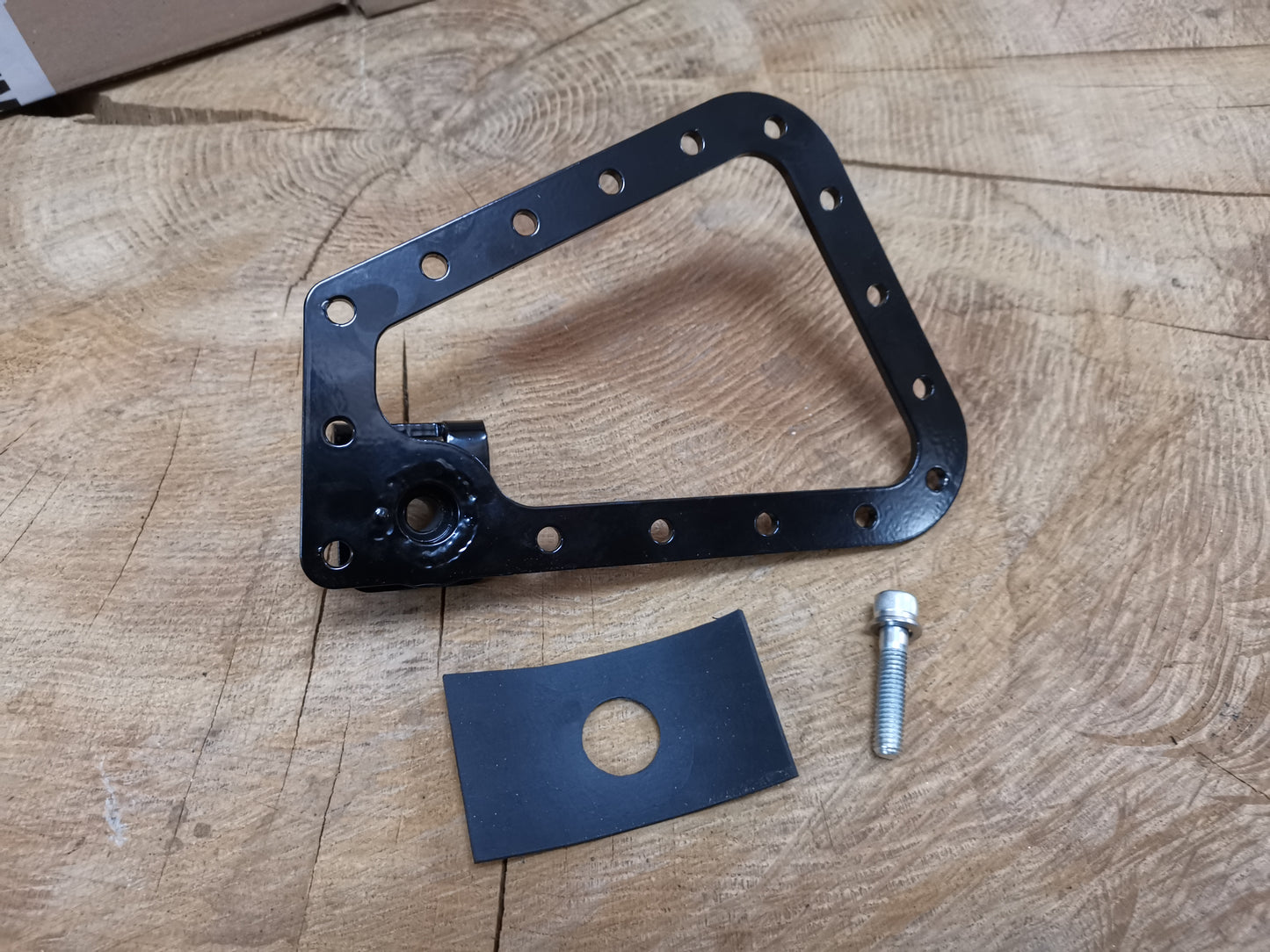 Seitentaschenhalter passend für Harley Davidson Sportster bis Bj. 2004 linke Seite