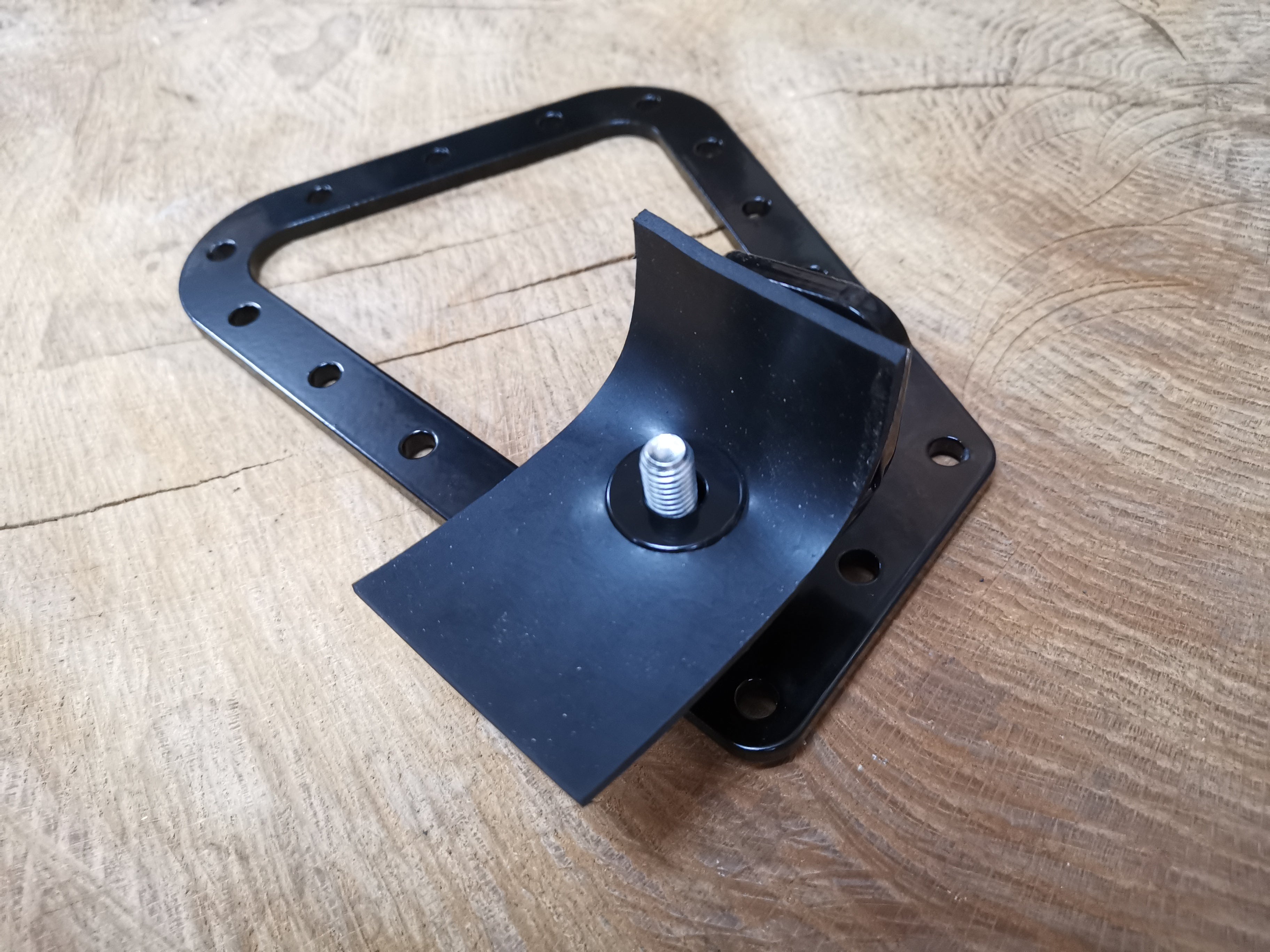 Seitentaschenhalter passend für Harley Davidson Sportster bis Bj. 2004 linke Seite