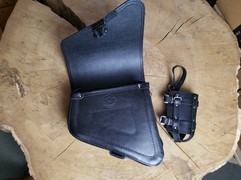 Clean Kroko Schwarz Seitentasche mit Flaschenhalter passend für Harley-Davidson Sportster
