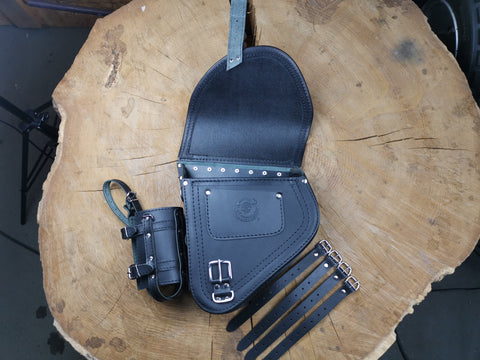 Diablo 13 Schwingentaschen mit Flaschenhalter passend für Harley-Davidson Softail
