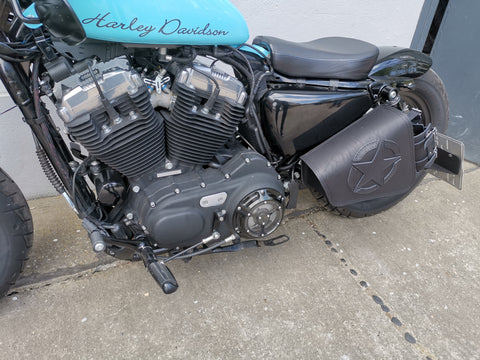 Diva Schwarz Seitentasche passend für Harley-Davidson Sportster