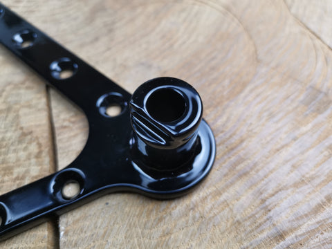 Schwingenhalter passend für BMW R18 Rechte Seite