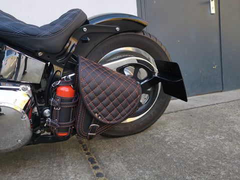 Diablo Orange gesteppt Schwingentasche mit Flaschenhalter passend für Harley-Davidson Softail