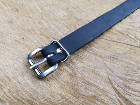 Lederriemen Montageriemen mit Schnalle 70cm in schwarz