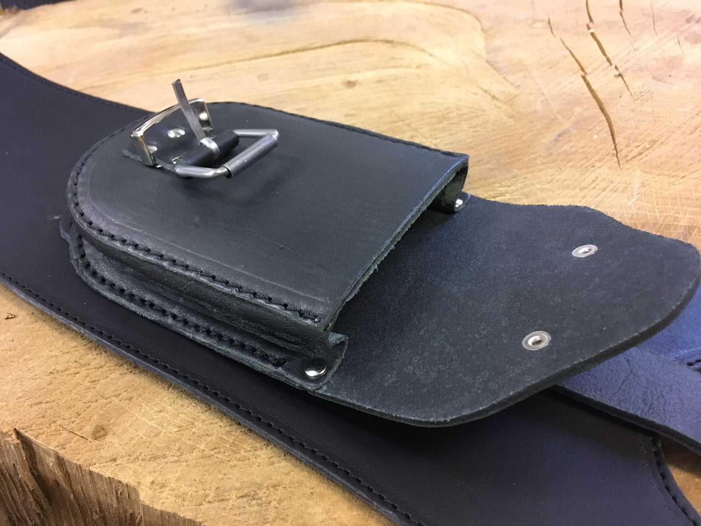 Tankpad mit Zusatzasche schwarz passend für Harley-Davidson Sportster