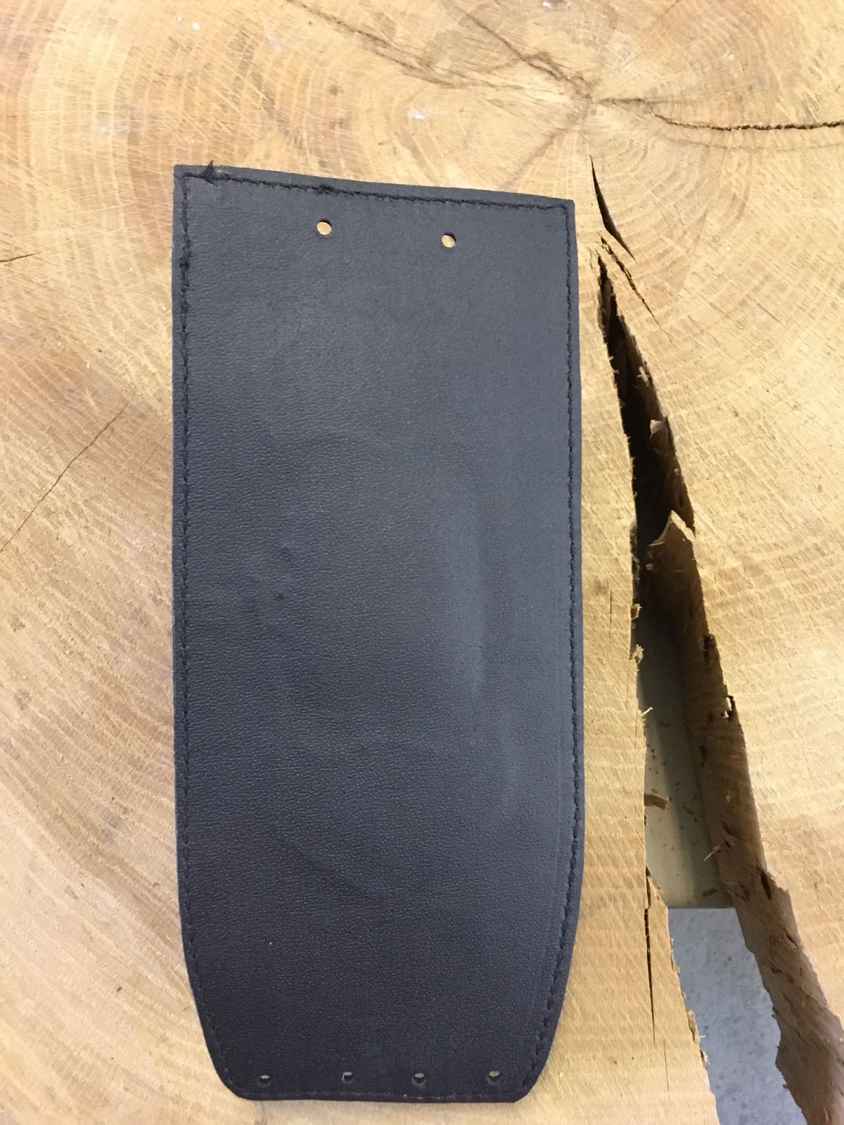 Tankpad in schwarz passend für Harley-Davidson Softail bis 2017
