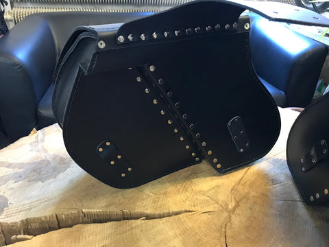 Ares Schwarz Satteltaschen Set passend für Harley-Davidson Street Bob & Sportster