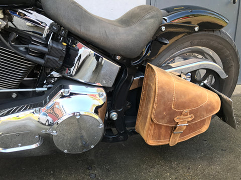 Odin Hellbraun Schwingentasche passend für Harley-Davidson Softail