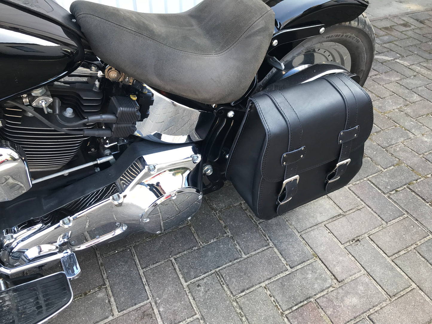 Zeus Schwarz Seitenkoffer universell 25 L