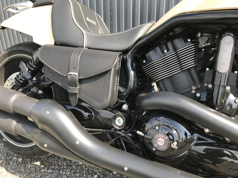 Muscle Schwarz Seitentasche Rechts passend für Harley-Davidson VROD Modelle