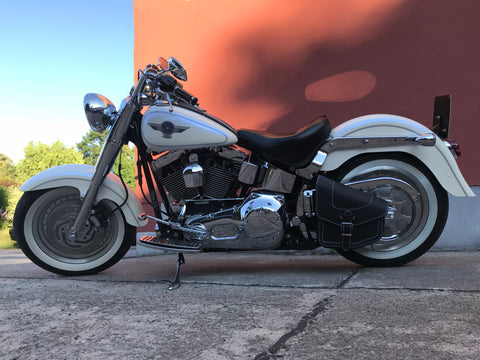 Odin weiß Schwingentasche passend für Harley-Davidson Softail