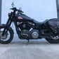 Dynamite Schwarz Links Seitentasche passend für Harley-Davidson Street Bob bis 2017