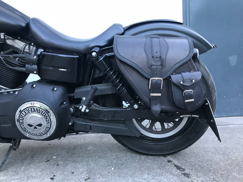 Dynamite Schwarz Links Seitentasche passend für Harley-Davidson Street Bob bis 2017