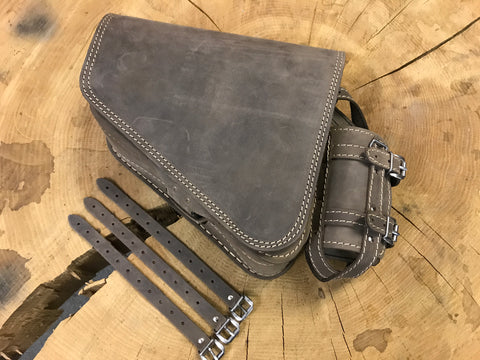 Clean Braun Seitentasche mit Flaschenhalter passend für Harley-Davidson Sportster