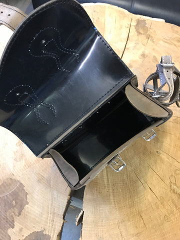 Flame Braun Seitentasche mit Flaschenhalter passend für Harley-Davidson Sportster