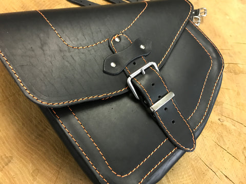 Odin Orange Schwingentasche passend für Harley-Davidson Softail