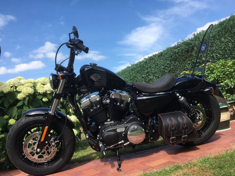 Sporty Flame Orange Schwingentasche passend für Harley-Davidson Sportster