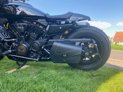 KING SCHWARZ Schwingentasche passend für Harley-Davidson Sportster S ab 2021