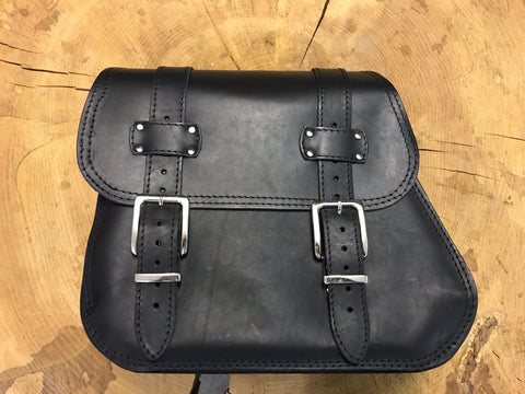 Zeus Schwarz Seitentasche + Halter XL passend für Softail von 1992 bis 2017